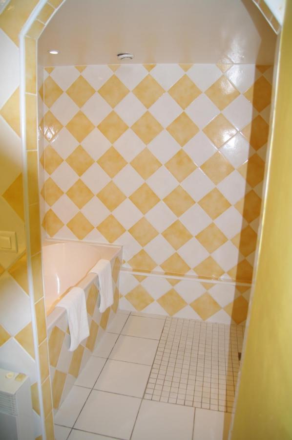 Residence Le Saint Victor Фонтвілль Екстер'єр фото